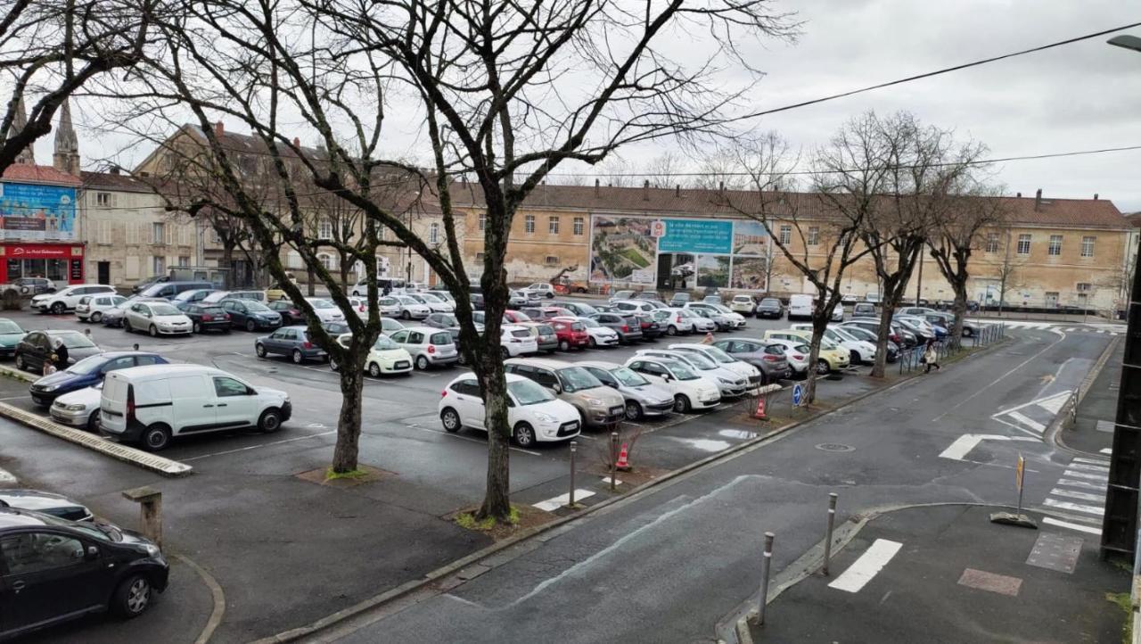 Votre Escale - Calliope Niort Eksteriør billede